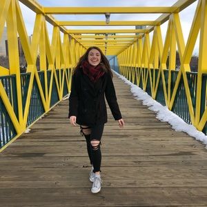 Meet your Posher, Grace